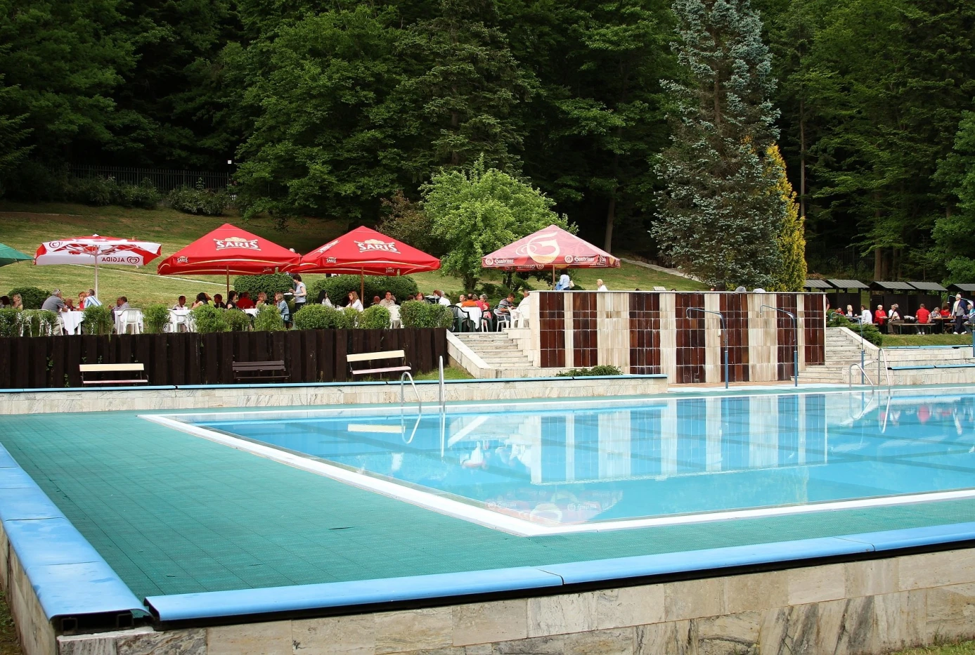 Letné kúpalisko s vyhrievanou vodou