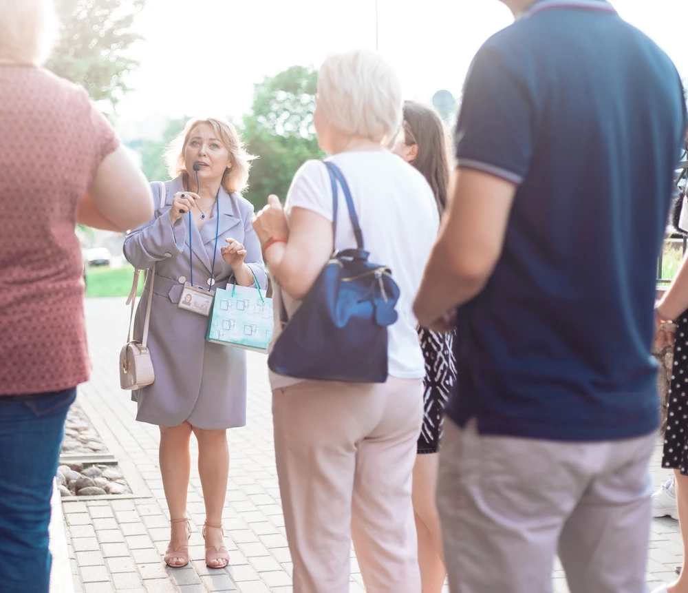 Výlety so sprievodkyňou